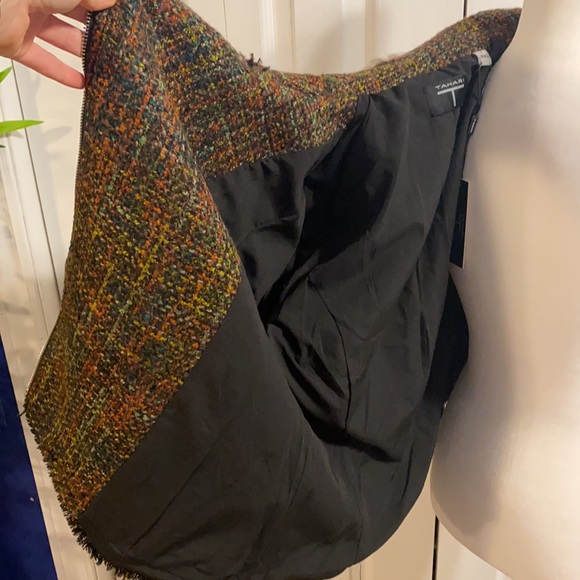 Tahari Blazer - size 4 - Picture 5 of 8